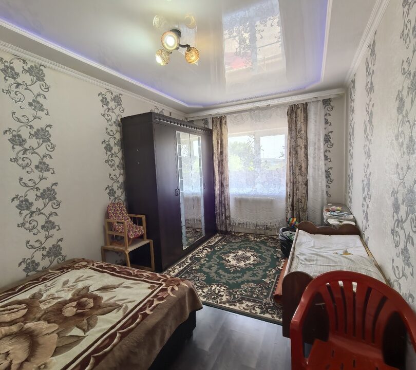 qHKy90KCEPk